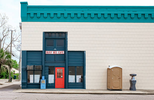 Best Portable restroom solutions  in Metzger, OR